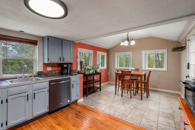 16 Oxford St, West Boylston, MA 01583