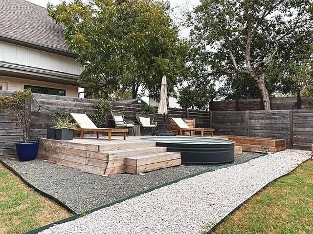 4405 Banister LN B, Austin, TX 78745