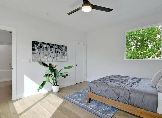 4405 Banister LN B, Austin, TX 78745