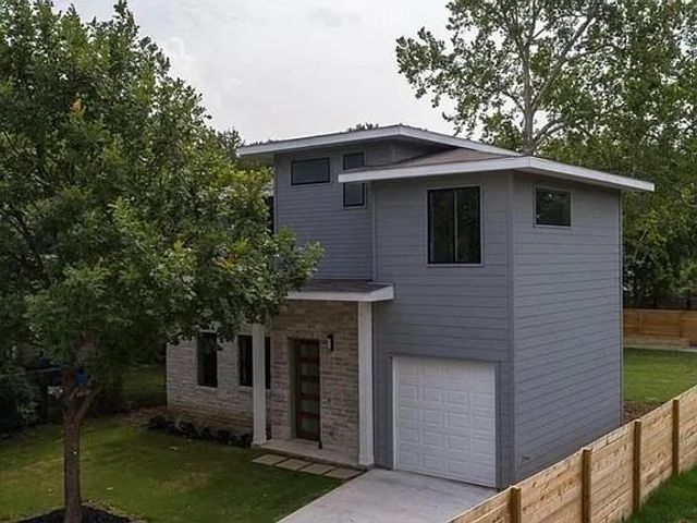 4405 Banister LN B, Austin, TX 78745