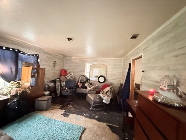 5054 Flamingo Road, Fort Worth, TX 76119