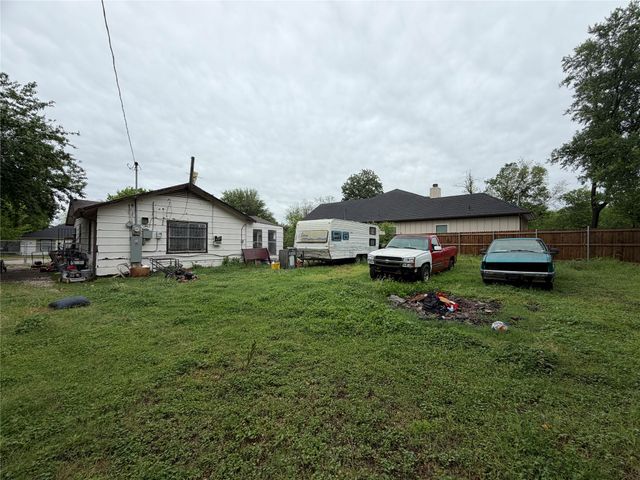 5054 Flamingo Road, Fort Worth, TX 76119