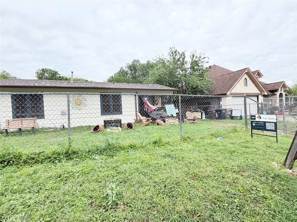 5054 Flamingo Road, Fort Worth, TX 76119