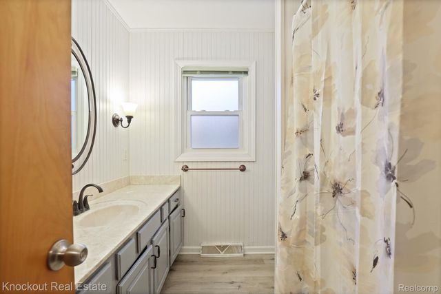 11086 N Evergreen Drive, Birch Run Township, MI 48415