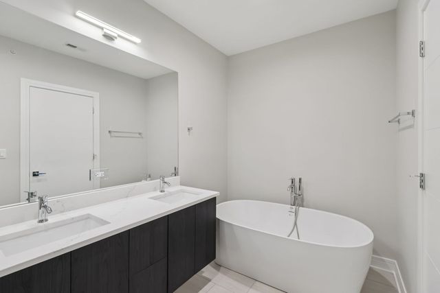 1744 Walnut Circle, Northbrook, IL 60062