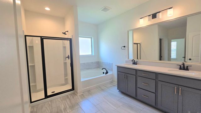 38429 Queen St, Prairieville, LA 70769