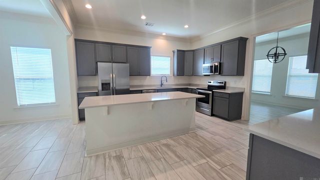 38429 Queen St, Prairieville, LA 70769