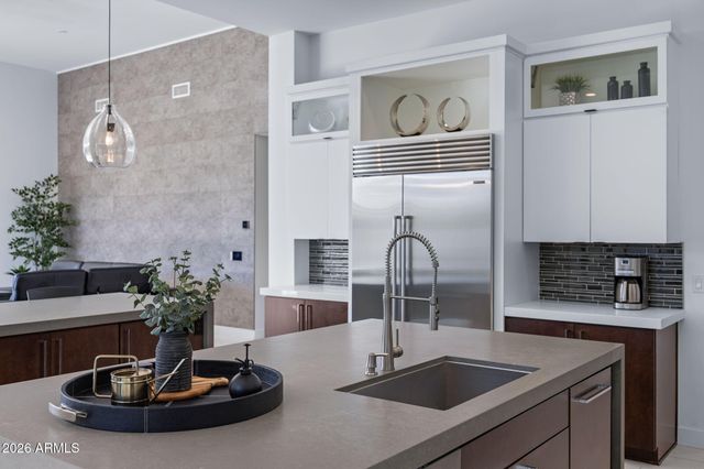 2725 E KINGBIRD Drive, Gilbert, AZ 85297