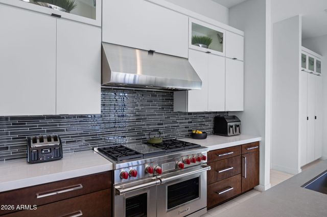 2725 E KINGBIRD Drive, Gilbert, AZ 85297