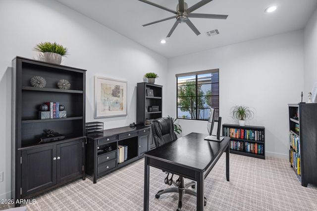 2725 E KINGBIRD Drive, Gilbert, AZ 85297