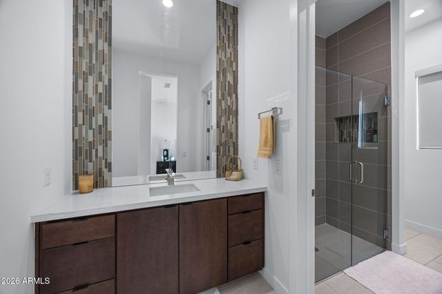 2725 E KINGBIRD Drive, Gilbert, AZ 85297