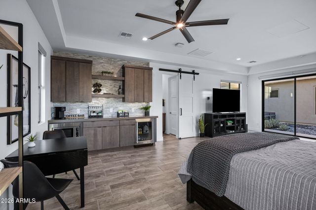 2725 E KINGBIRD Drive, Gilbert, AZ 85297