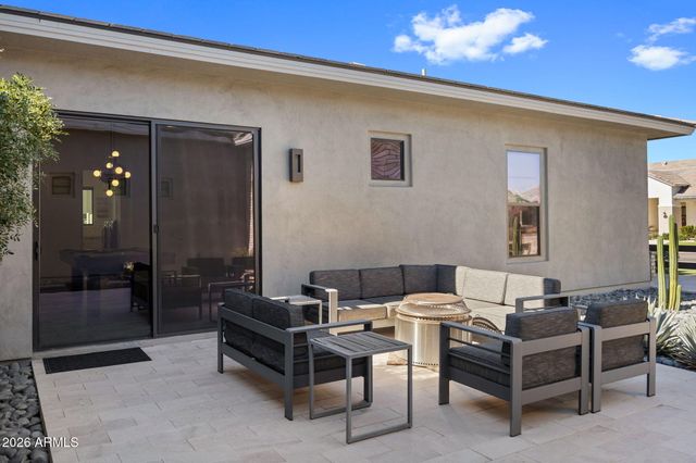 2725 E KINGBIRD Drive, Gilbert, AZ 85297