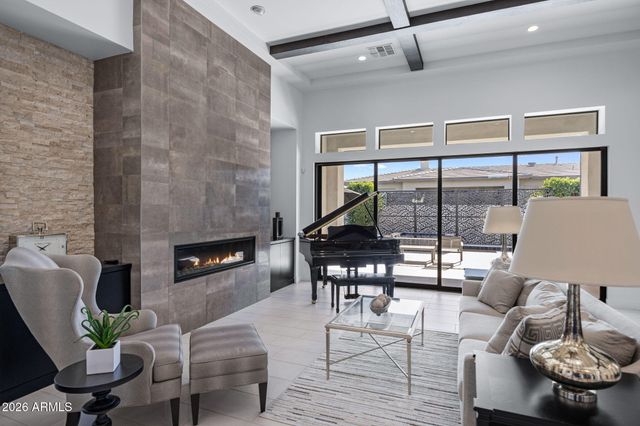 2725 E KINGBIRD Drive, Gilbert, AZ 85297