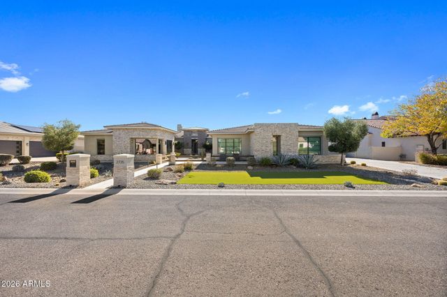 2725 E KINGBIRD Drive, Gilbert, AZ 85297