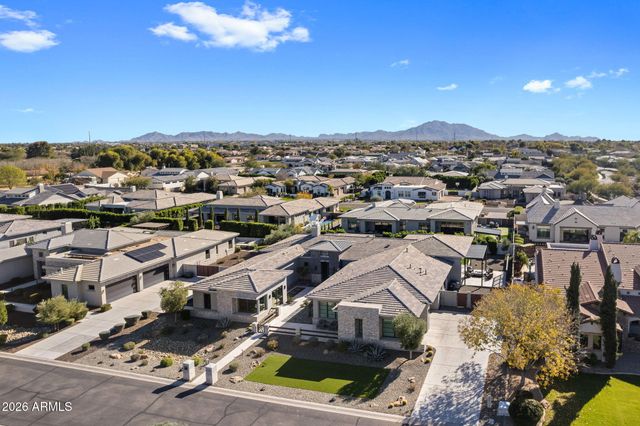 2725 E KINGBIRD Drive, Gilbert, AZ 85297