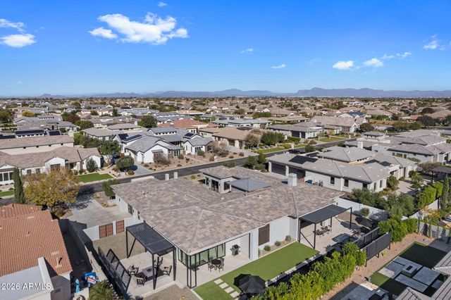 2725 E KINGBIRD Drive, Gilbert, AZ 85297