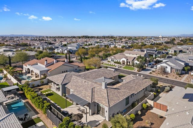 2725 E KINGBIRD Drive, Gilbert, AZ 85297