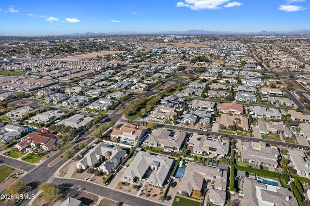 2725 E KINGBIRD Drive, Gilbert, AZ 85297