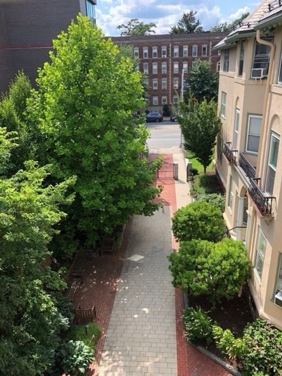 1619 Massachusetts Ave 36, Cambridge, MA 02138