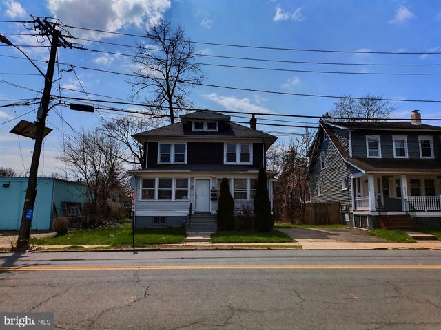 321 PARKWAY AVE, Trenton, NJ 08618