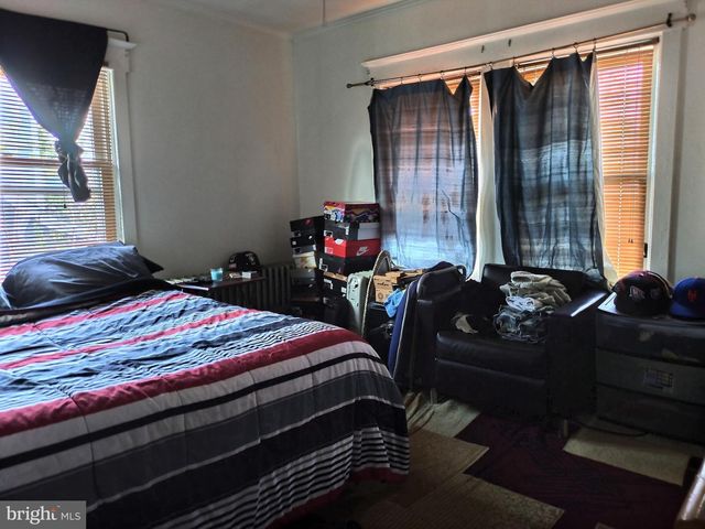 321 PARKWAY AVE, Trenton, NJ 08618