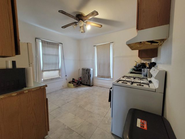 321 PARKWAY AVE, Trenton, NJ 08618