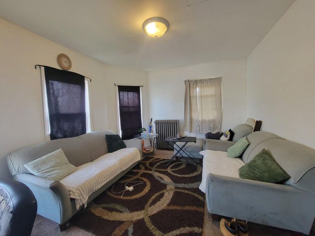 321 PARKWAY AVE, Trenton, NJ 08618