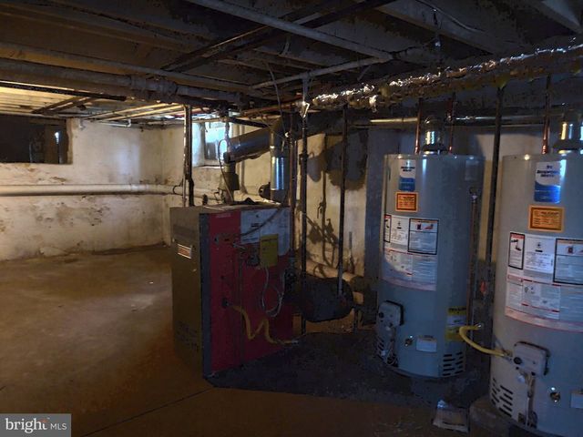 321 PARKWAY AVE, Trenton, NJ 08618