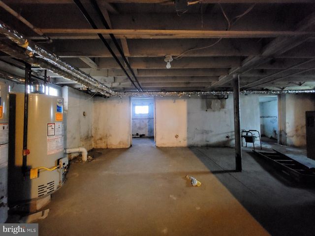 321 PARKWAY AVE, Trenton, NJ 08618