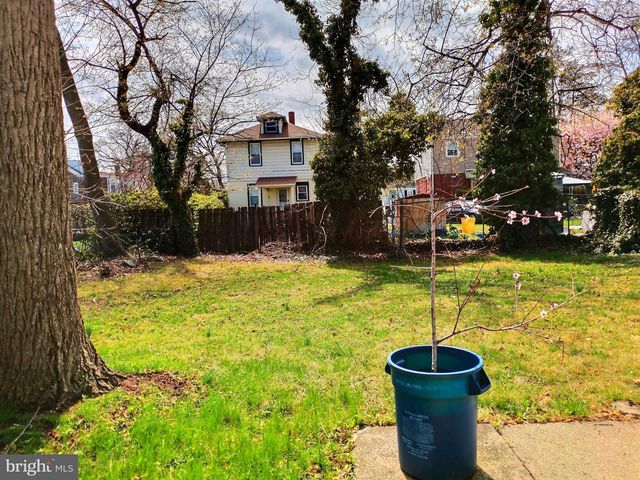 321 PARKWAY AVE, Trenton, NJ 08618