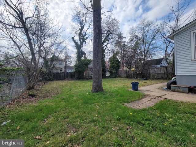 321 PARKWAY AVE, Trenton, NJ 08618