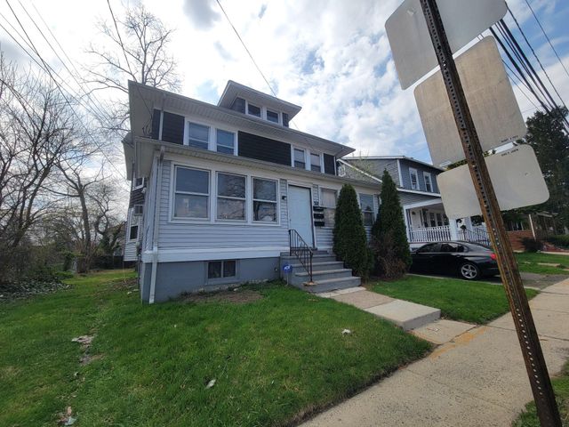 321 PARKWAY AVE, Trenton, NJ 08618