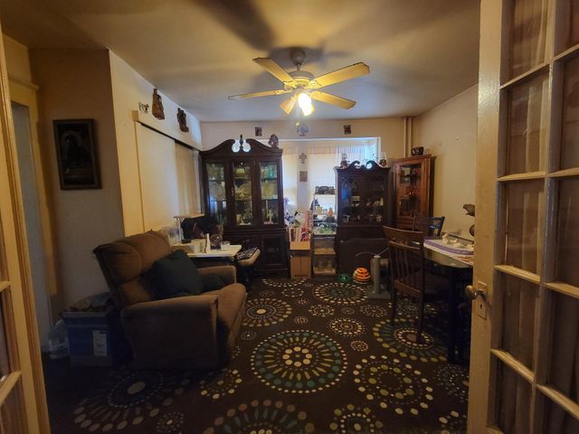 321 PARKWAY AVE, Trenton, NJ 08618