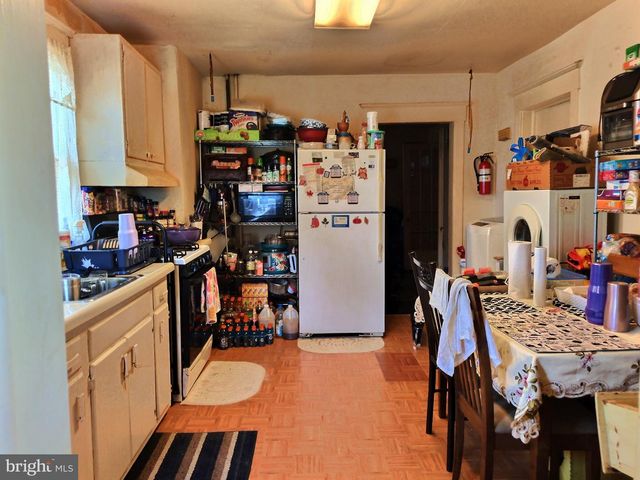 321 PARKWAY AVE, Trenton, NJ 08618