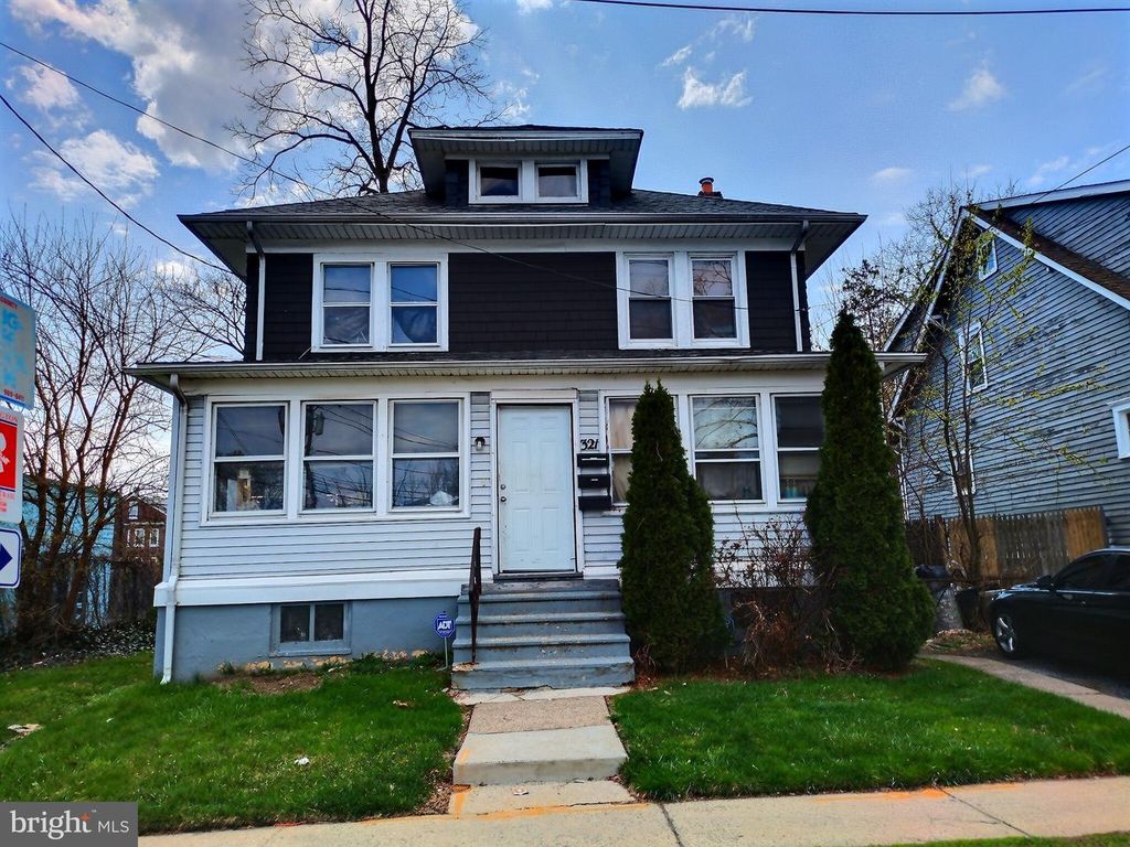 321 PARKWAY AVE, Trenton, NJ 08618