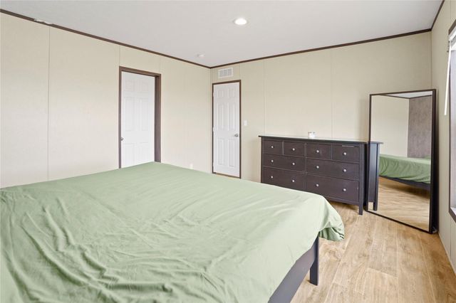 1236 Long Leaf Pine Street, Huffman, TX 77336