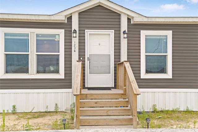 1236 Long Leaf Pine Street, Huffman, TX 77336