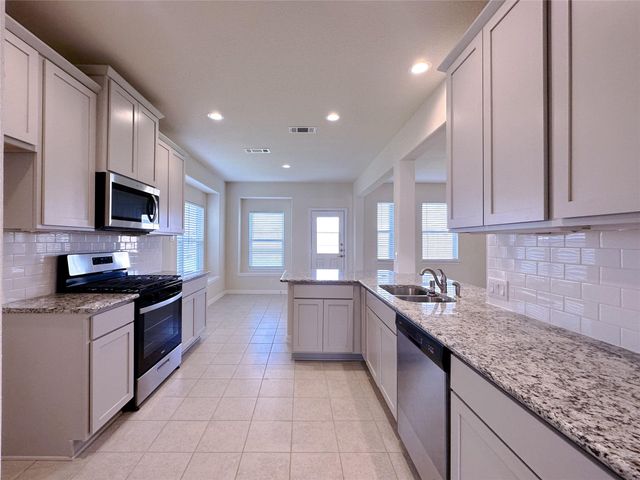 1707 Green Willow Court, Brookshire, TX 77423