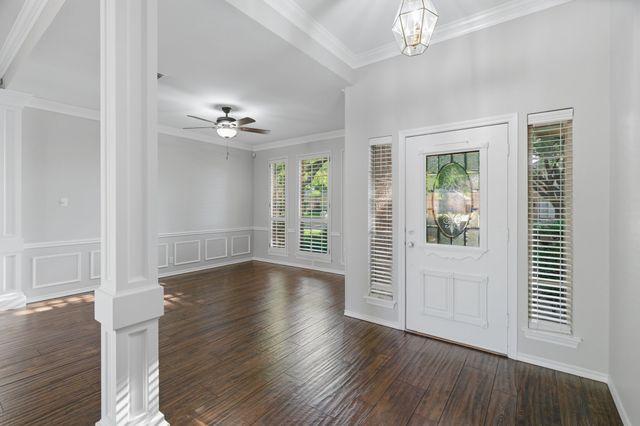 5017 River Bluff Drive, Fort Worth, TX 76132