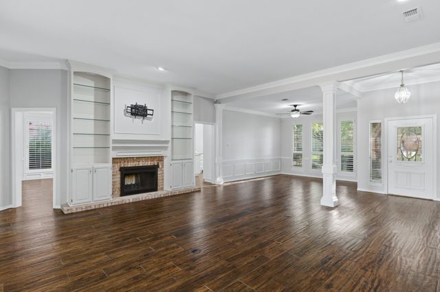 5017 River Bluff Drive, Fort Worth, TX 76132