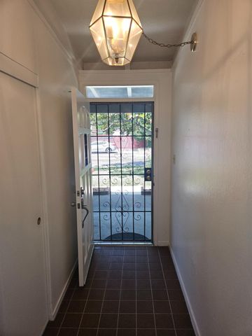 543 Hardy Dr, West Sacramento, CA 95605