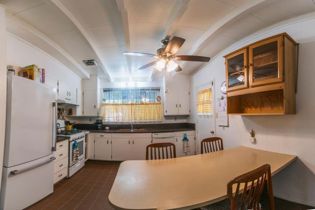 543 Hardy Dr, West Sacramento, CA 95605