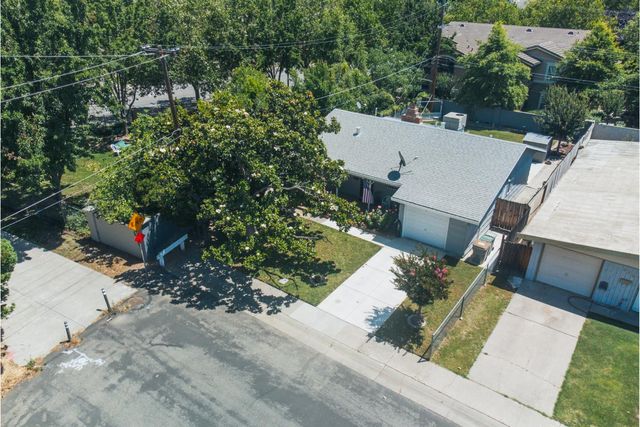 543 Hardy Dr, West Sacramento, CA 95605