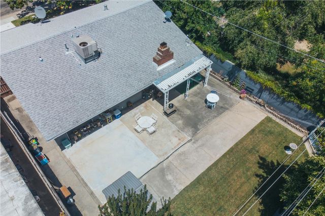 543 Hardy Dr, West Sacramento, CA 95605