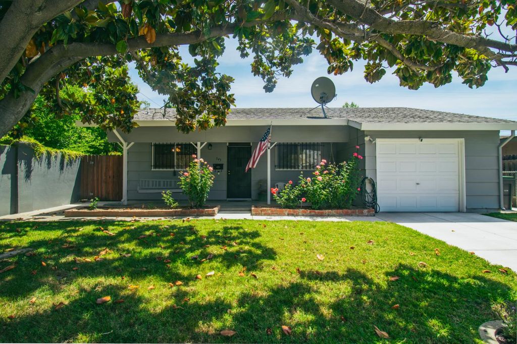 543 Hardy Dr, West Sacramento, CA 95605