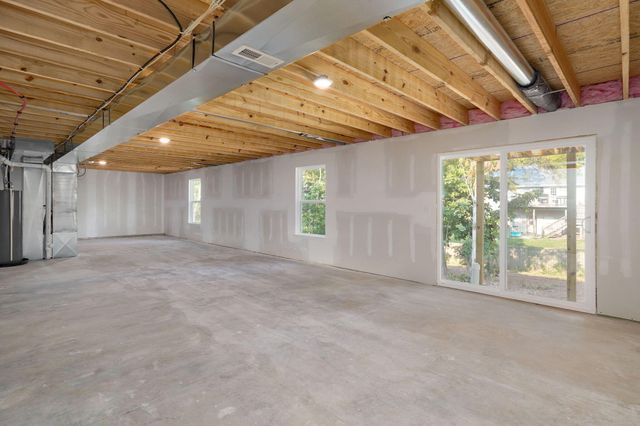 5801 S Cloverdale Lane, Battlefield, MO 65619