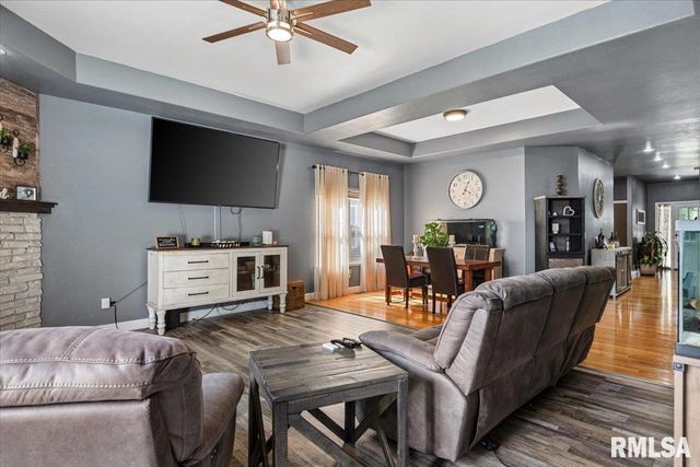 512 E SPRUCE Street, Chatham, IL 62629