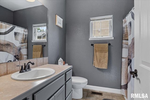 512 E SPRUCE Street, Chatham, IL 62629