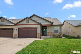 512 E SPRUCE Street, Chatham, IL 62629